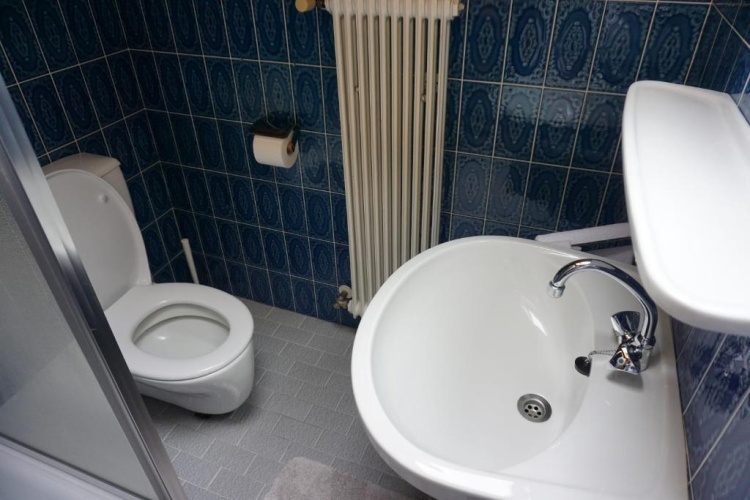 3 Bedrooms Apartment