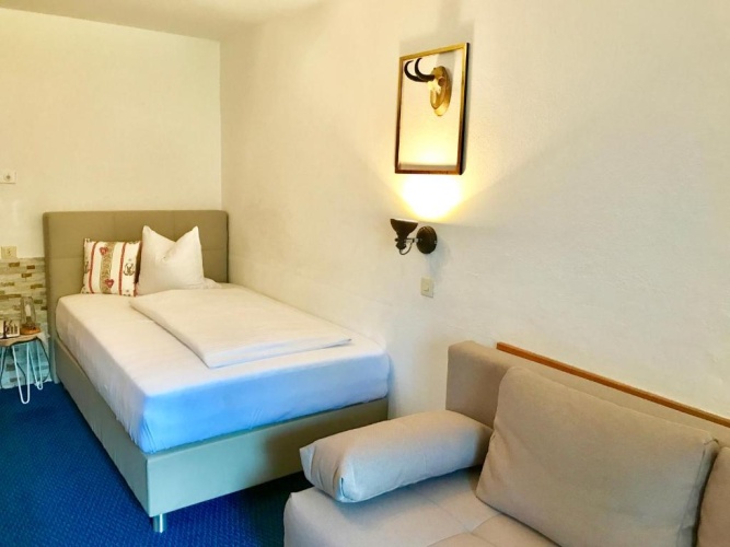 Standard Single room with balcony