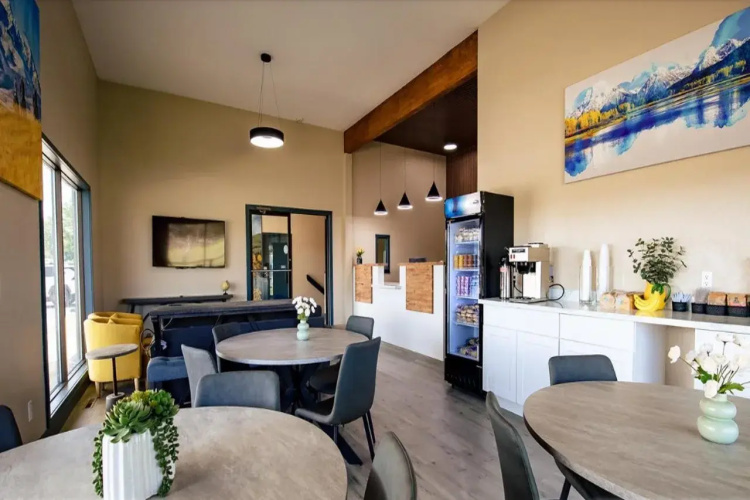 Surestay By Best Western Forsyth