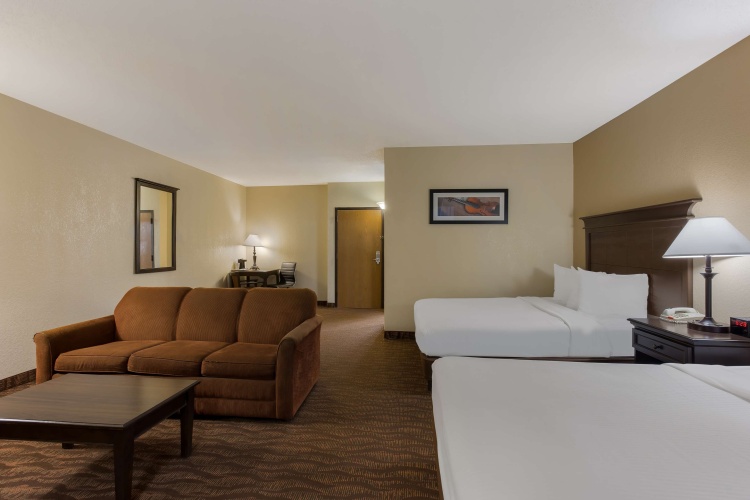 Quadruple Suite