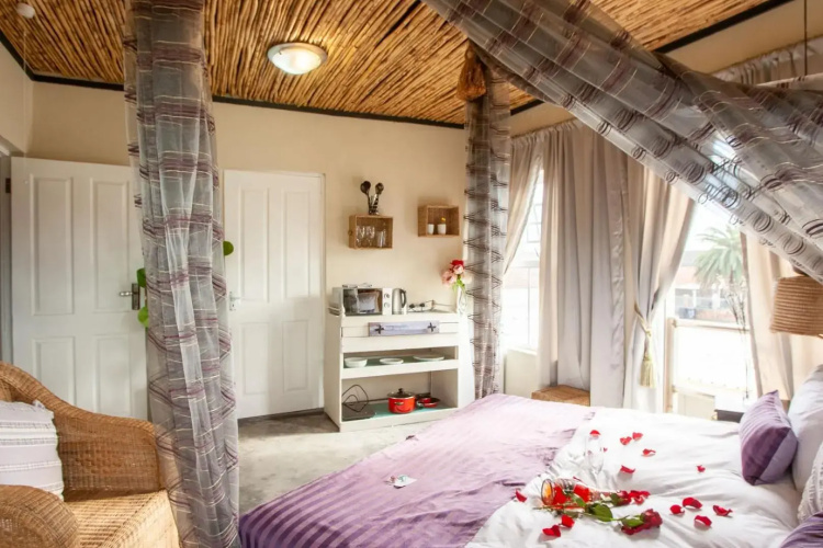 Bedrock Executive Top Floor En-Suite Studio