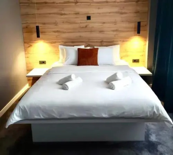 A8 b&b