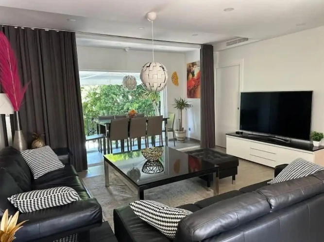 Luxury Apartment