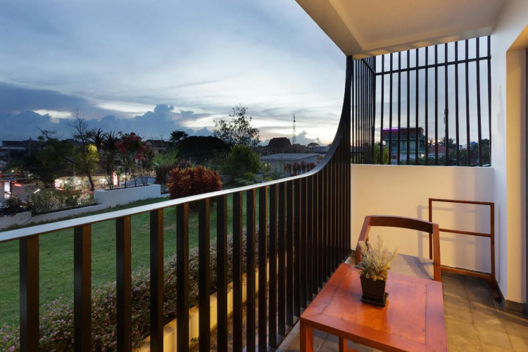 The Thirdfold Residence