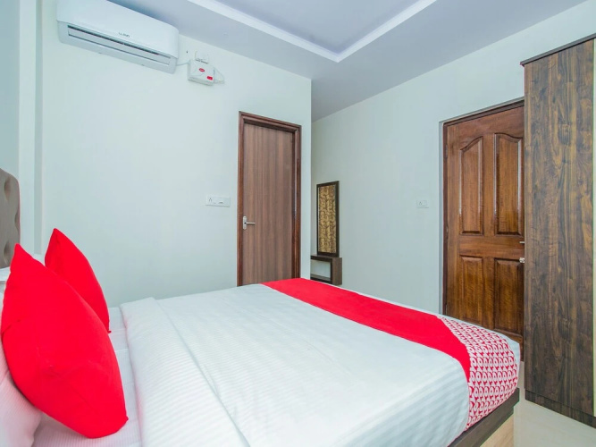 OYO 16939 Ne Westend Suites