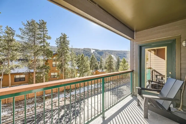 5023 Gateway 2 Bedroom Condo