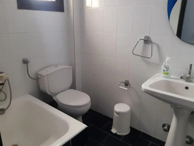 Standard Triple Basement room