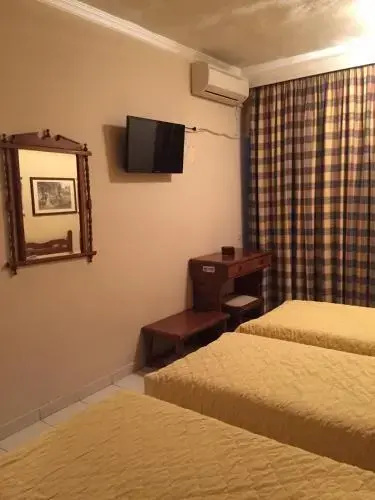Hotel Costis