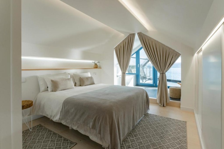 Deluxe Double room with balcony and with sea view