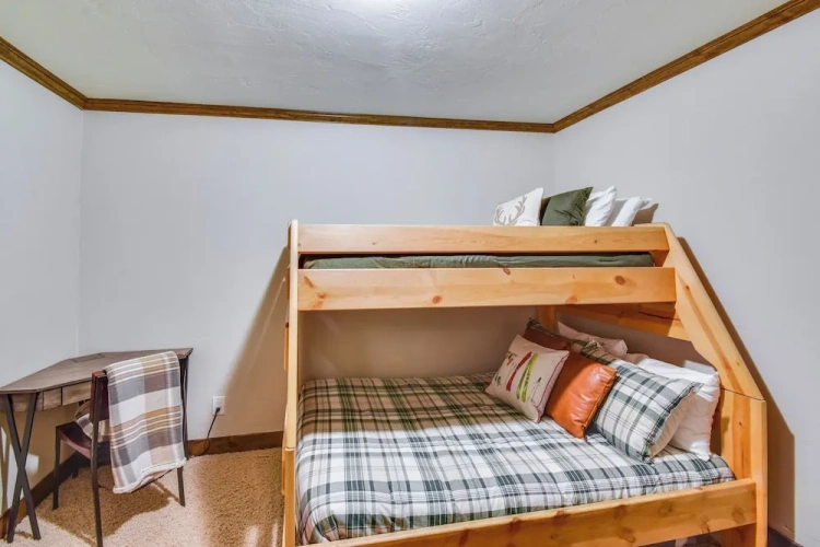 2 Bedrooms Apartment