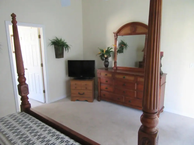 Glenbrook 5 Bed / 4 Bath Home