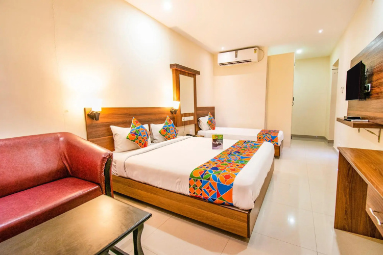 Fabhotel Thejas Paaradise
