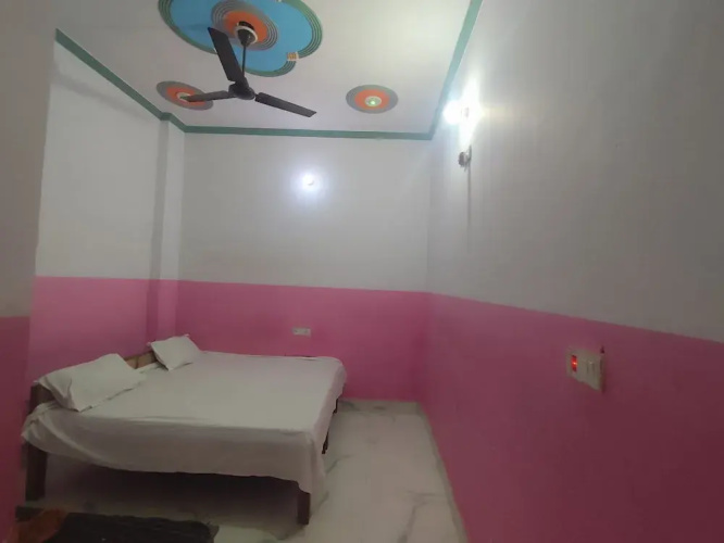 Rudrakasha Guest House By GRB