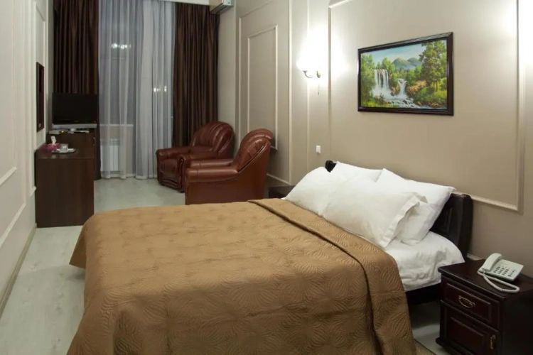 Junior Suite with balcony and with view