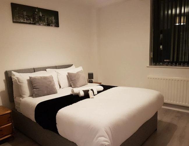 2 Bed 2 Bath City View Apartment