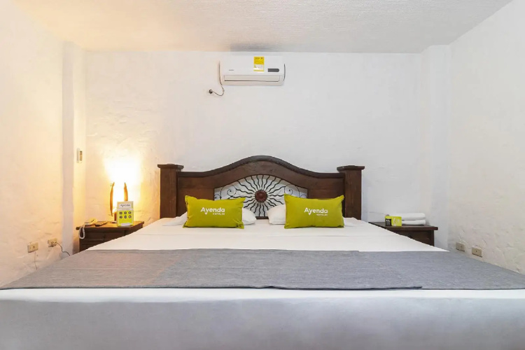 Hotel Corona Real