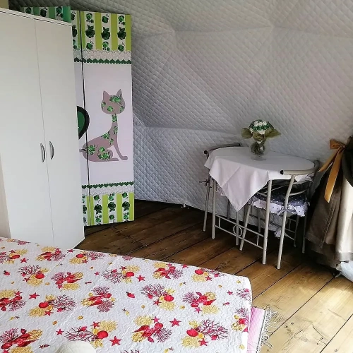 Tent with sea view
