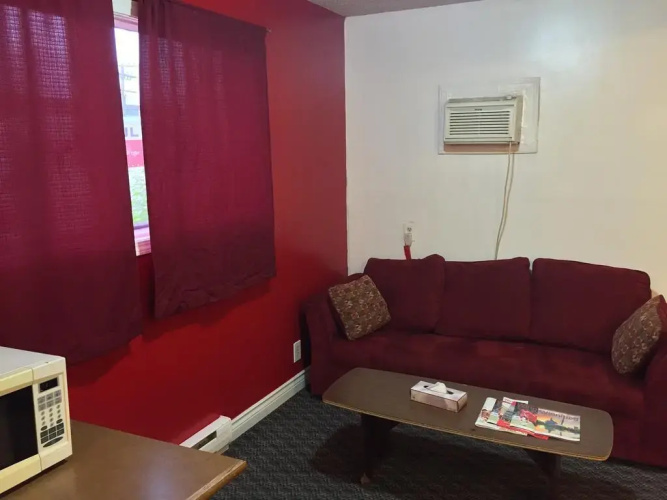 Capri Motel