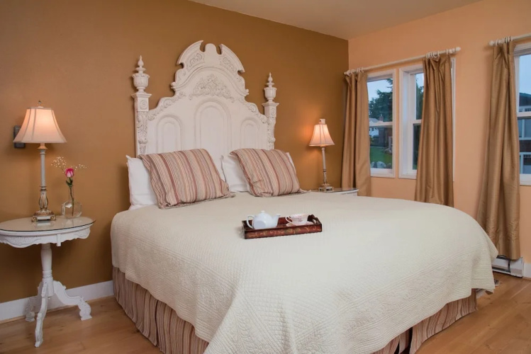 Tucker House Inn