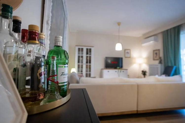 Glyfada golf fourth floor apartment