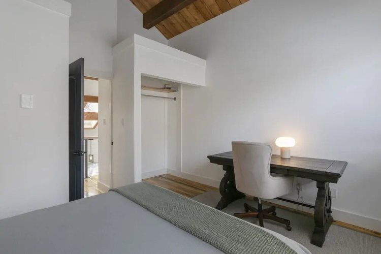 3094 Booth Falls Road 4 Bedroom Condo