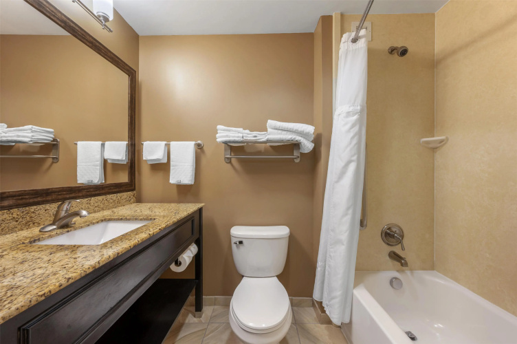 Best Western Plus College Park Hotel photo 10