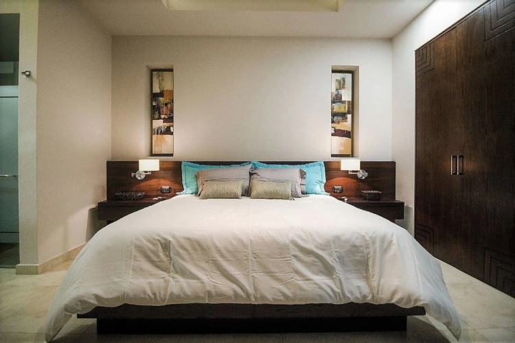 Condo V399-106 by MDR