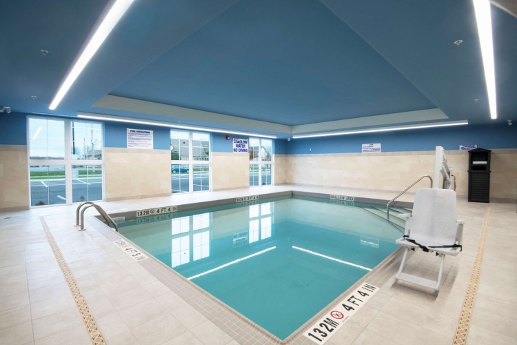 Comfort Inn & Suites photo 15