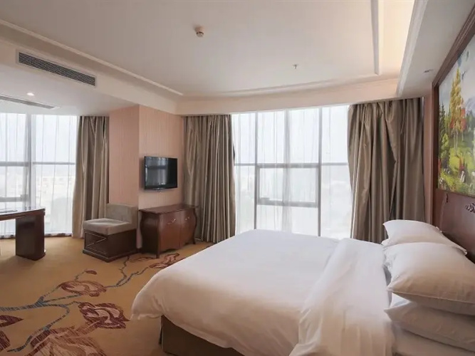 Taibaofeng Hotel