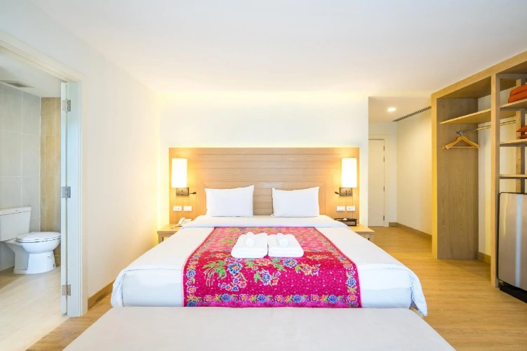 Deluxe room with balcony