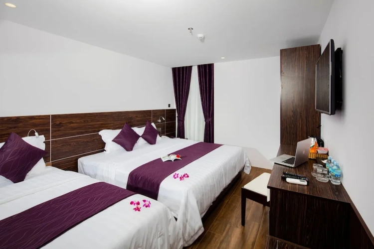 Premier Double room with balcony and with city view
