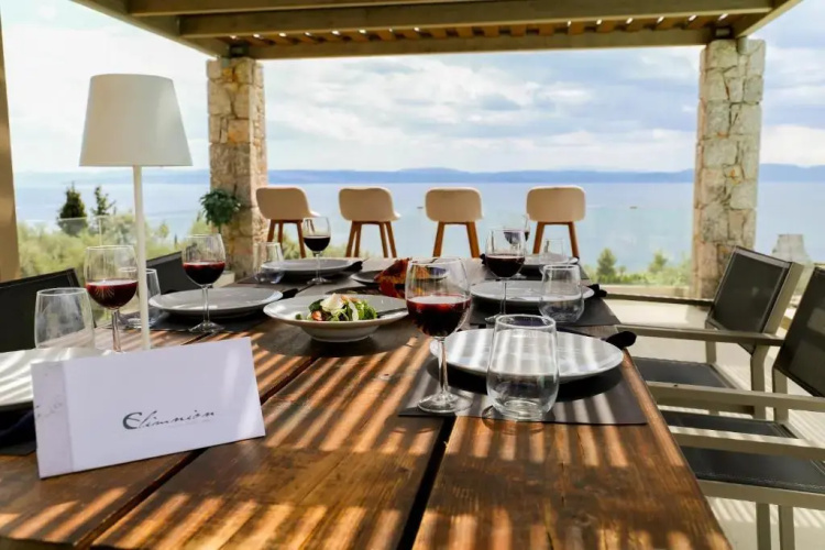 Elimnion Resort