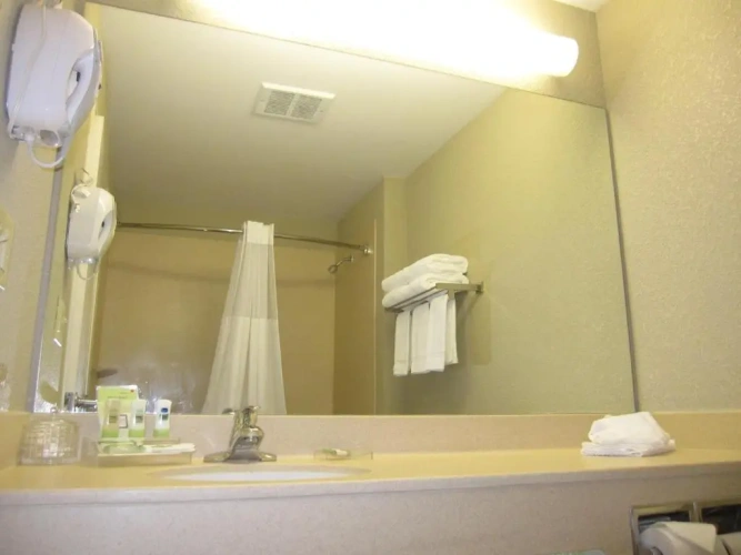 Quadruple Suite
