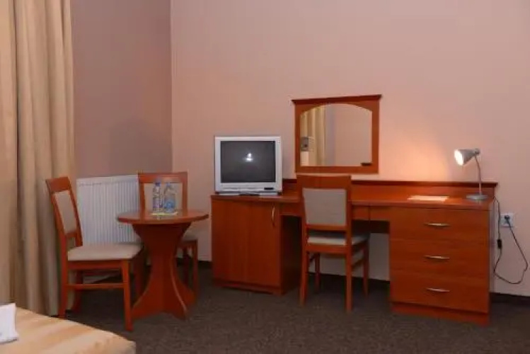 Hotel Pod Dębami