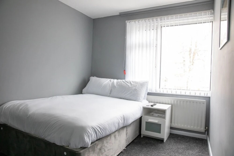 Impeccable 2-bed Home Close to City Centre!!