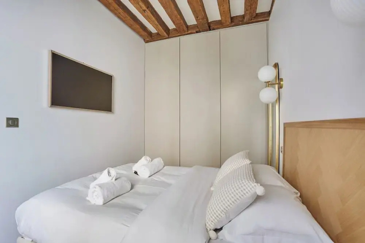 Eiffel Tower Apartment/invalide