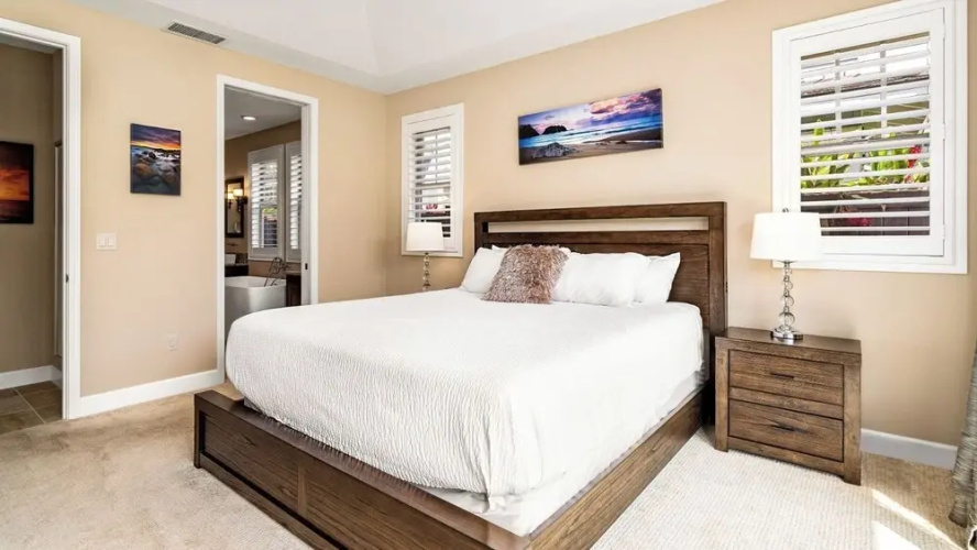 Private Yard and Outdoor Area - AC & Shared Pool - Golf Views - Vrkcv