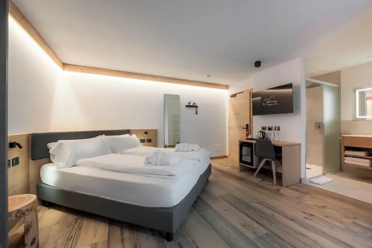 Deluxe Double room with balcony