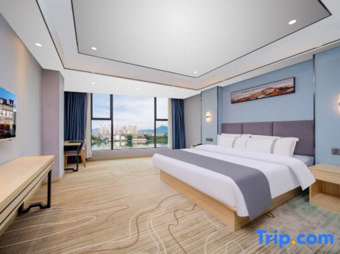 1 Bedroom Deluxe Suite
