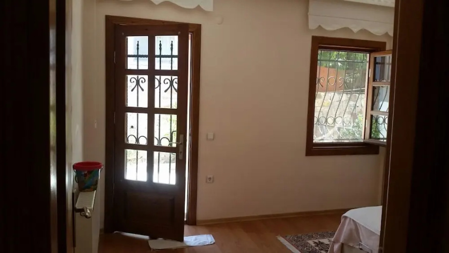 Ayvalik Konaklari