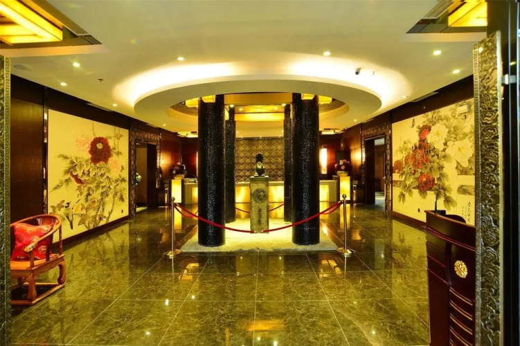 Phoenix Lake Impression Emei Hotel