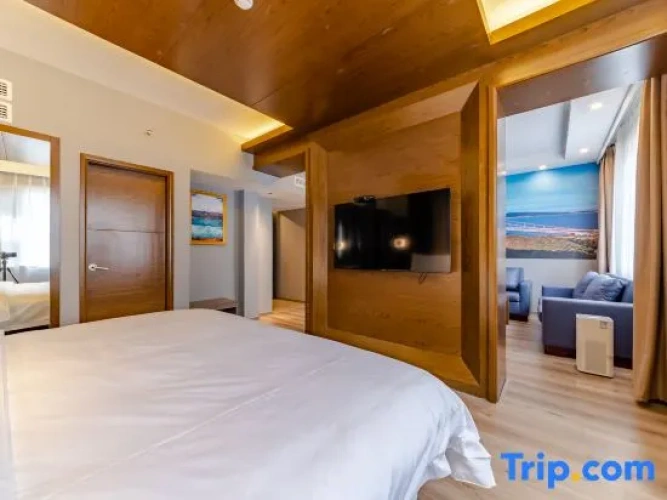 Triple Suite