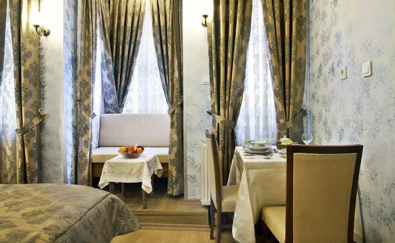 Ekim Apartments