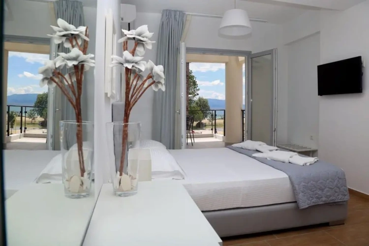 Standard Quadruple room with sea view