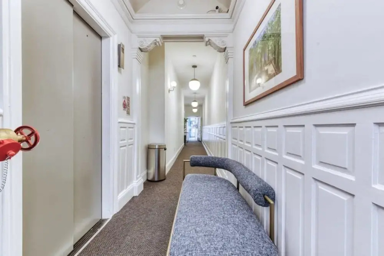 Sosuite Bay Window 1BR Apt w W/d, Desk