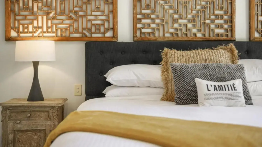 Liapari Beach House