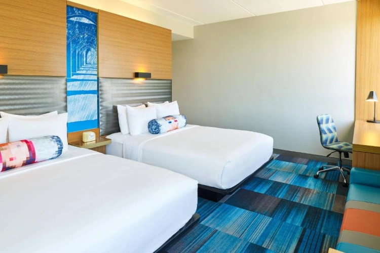 Aloft Twin room