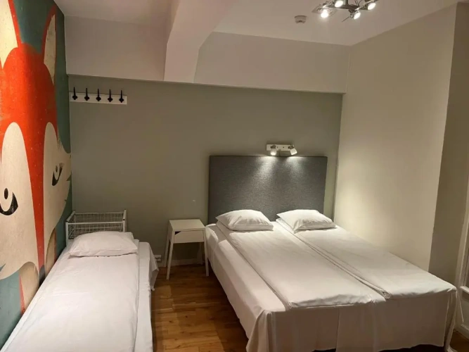 Standard Triple room