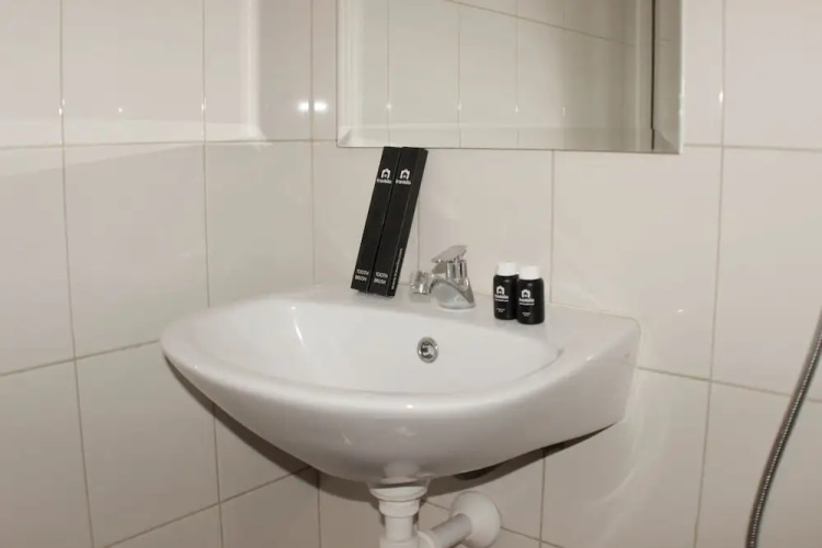 Comfy And Tidy Studio At Riverview Jababeka Apartment