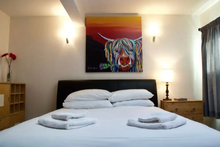 1 Bedroom Duplex Flat With Balcony And Free Parking